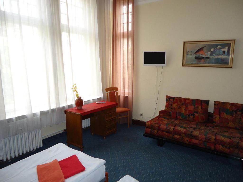 Hotel-Pension Insel Rugen 베를린 객실 사진